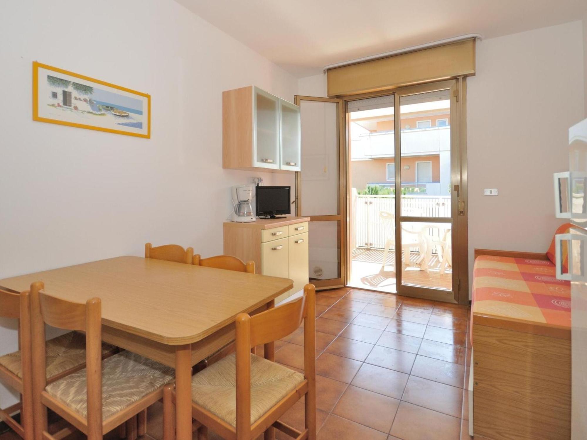 Apartment In Bibione Near Sea Beach Eksteriør billede